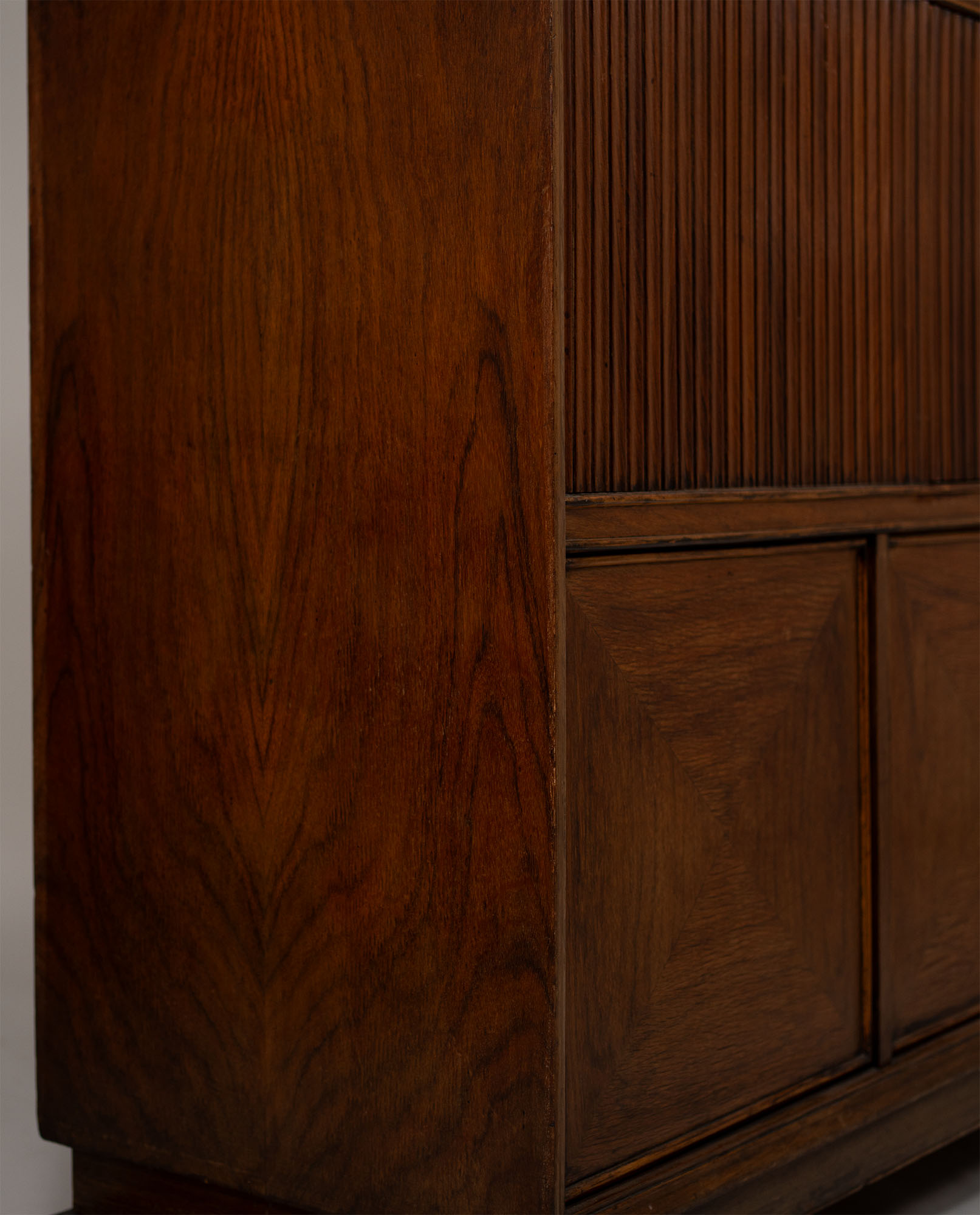 Italian Production, Double Face Cabinet - Image 19