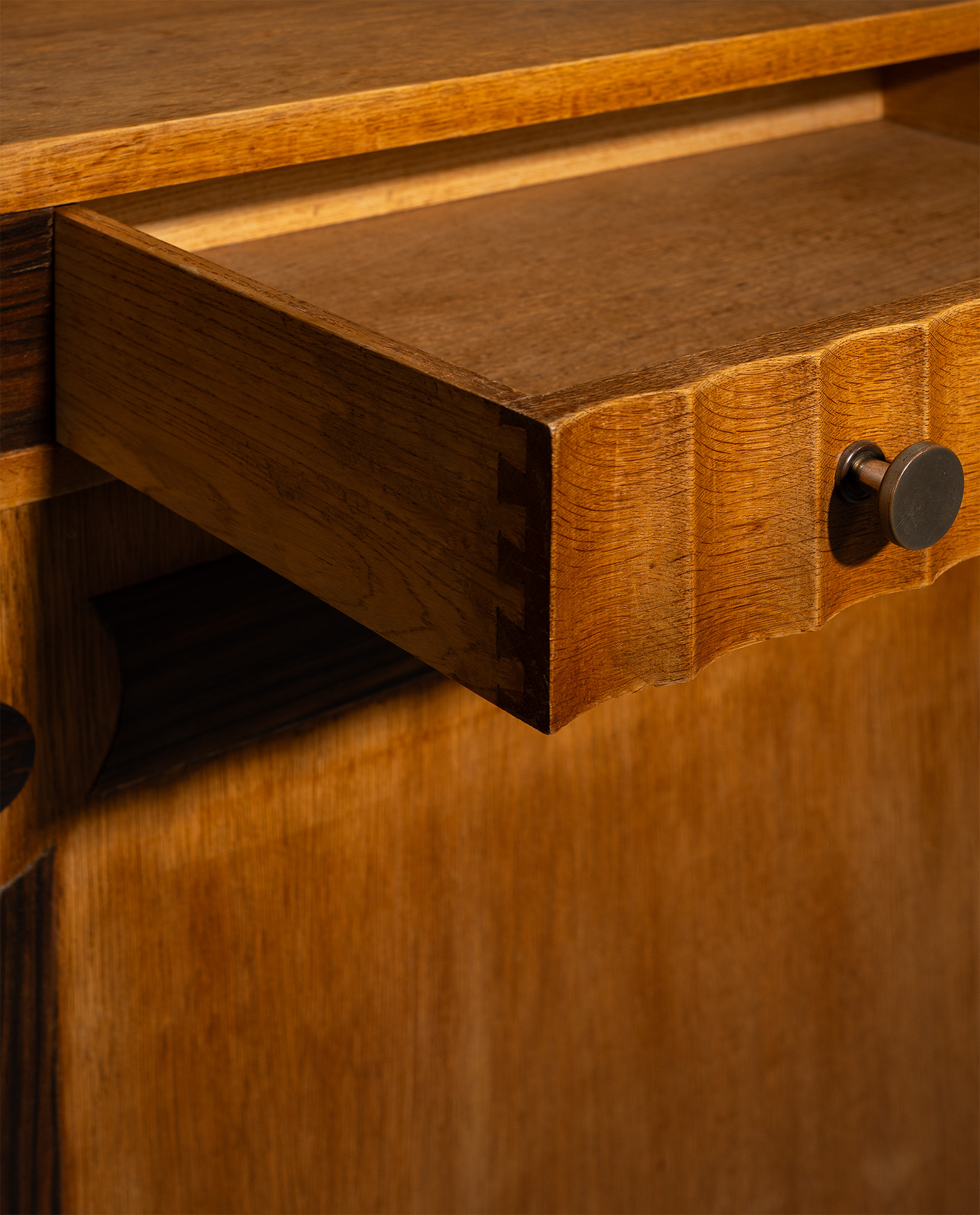 Amsterdam School Oak Sideboard with Coromandel Inlays - Image 8